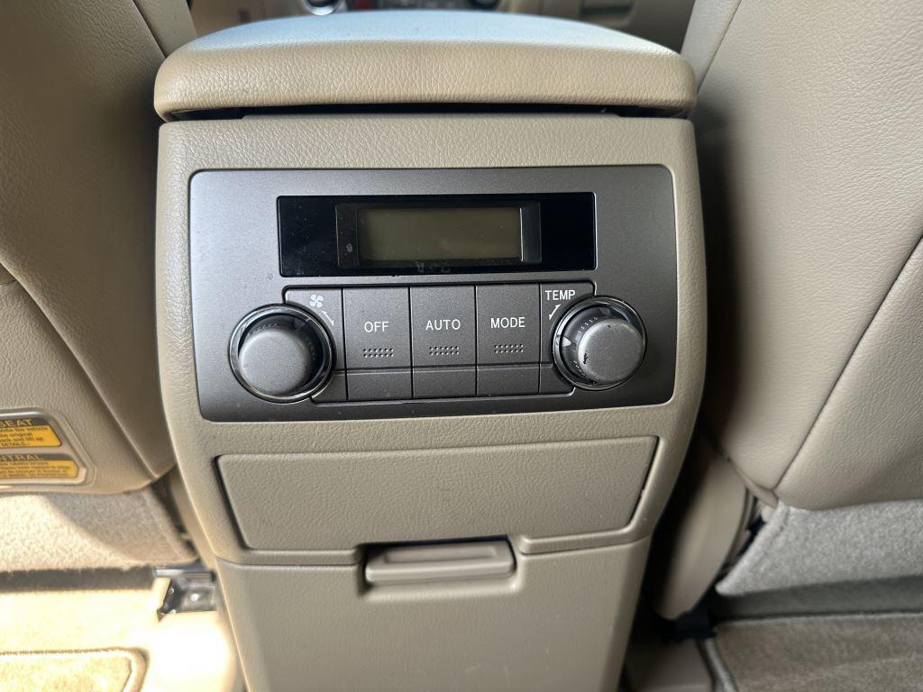 2010 Toyota Highlander Limited - Photo 7